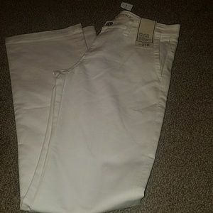 Banana republic. New!! Womans white trouser